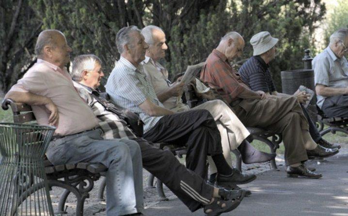 Alarmantno upozorenje penzionera: Ako nam ne povećate penzije, izlazimo na ulicu!