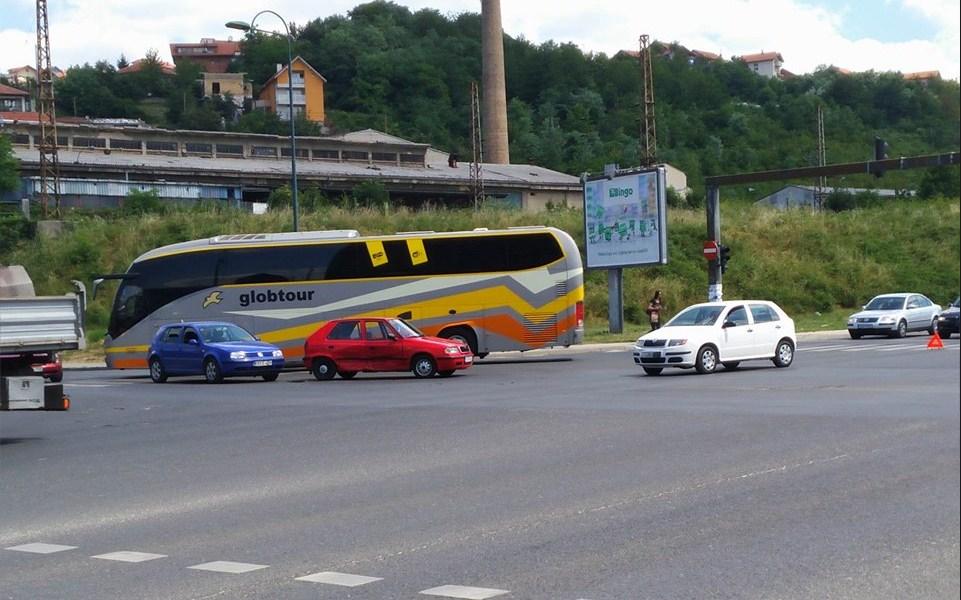 Sarajevo: Sudarila se dva vozila, vozači prevezeni u bolnicu