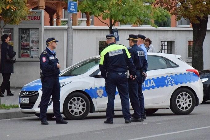 Bračni par s petero djece uhapšen u BiH po potjernici Švedske zbog otmice