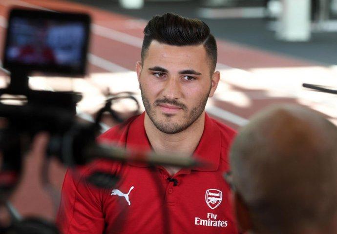 Wenger otkrio šta se desilo Kolašincu: Nisam imao izbora...