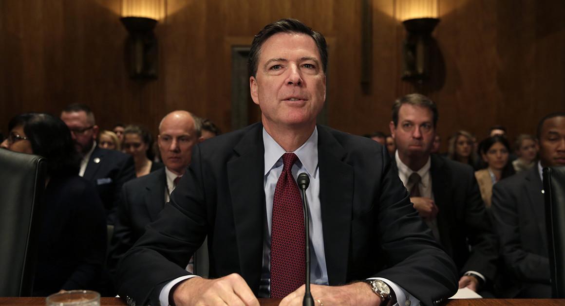 Bivši šef FBI, James Comey piše knjigu