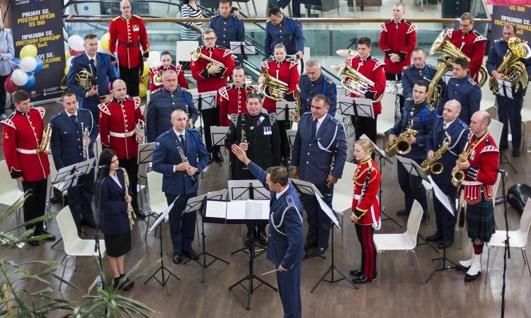 Koncert vojnih orkestara održan u Alta Shopping Centru