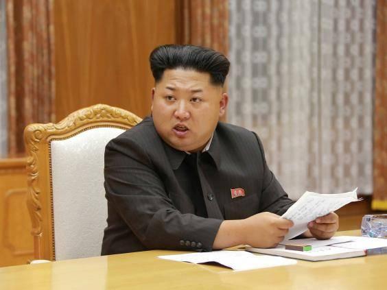 Kim Jong-un zabranio građanima pjevanje, ispijanje alkohola i druge vrste zabave