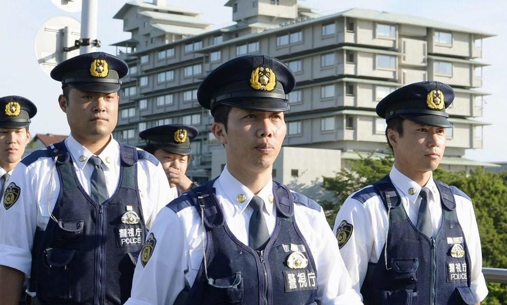 Na japansku plažu nasukao se brod s osam tijela