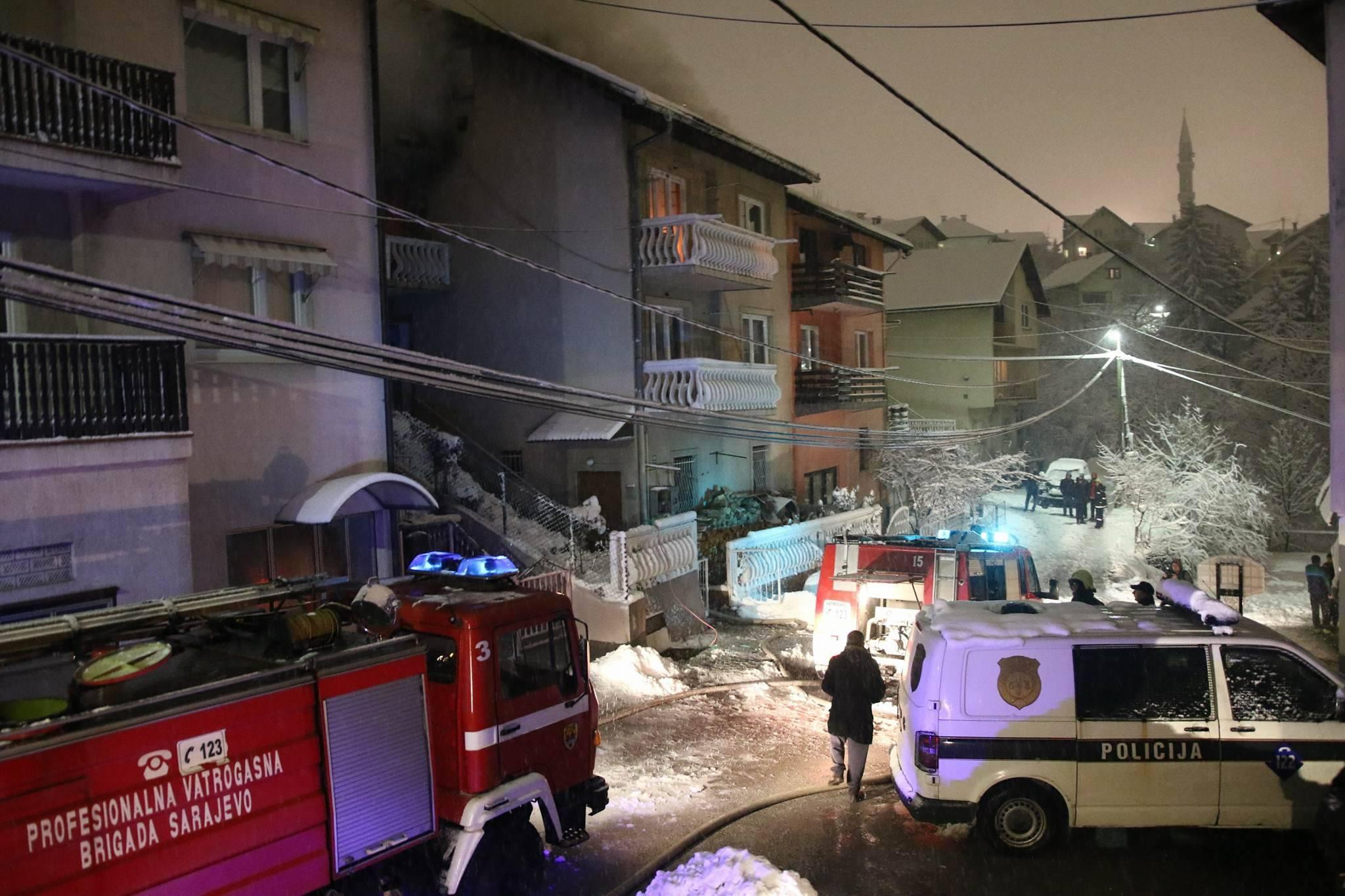 Gorjela kuća na Pofalićima: Muškarac preminuo, žena spašena