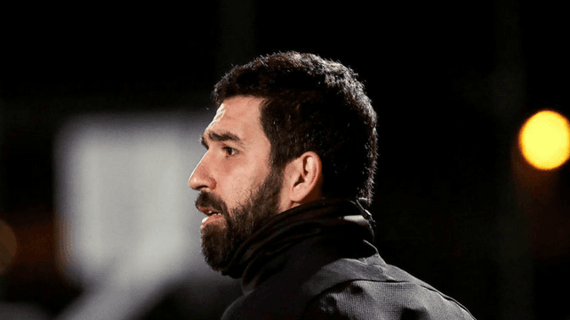 Zvanično: Arda Turan novi član Bašakšehira