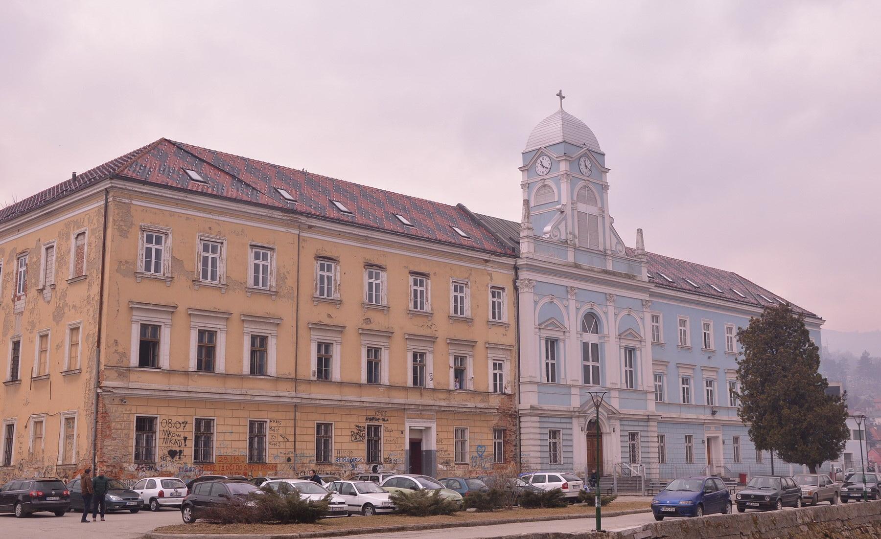 Sud odbio žalbu Mješovite srednje škole Travnik: Slijede iseljenje i naknada štete od 270.000 maraka!