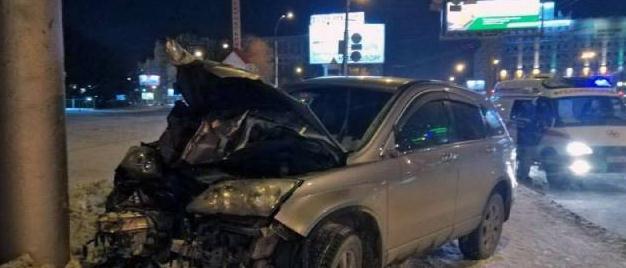 Tragedija u Sibiru: Automobil uletio u masu ljudi, stradali žena i dijete