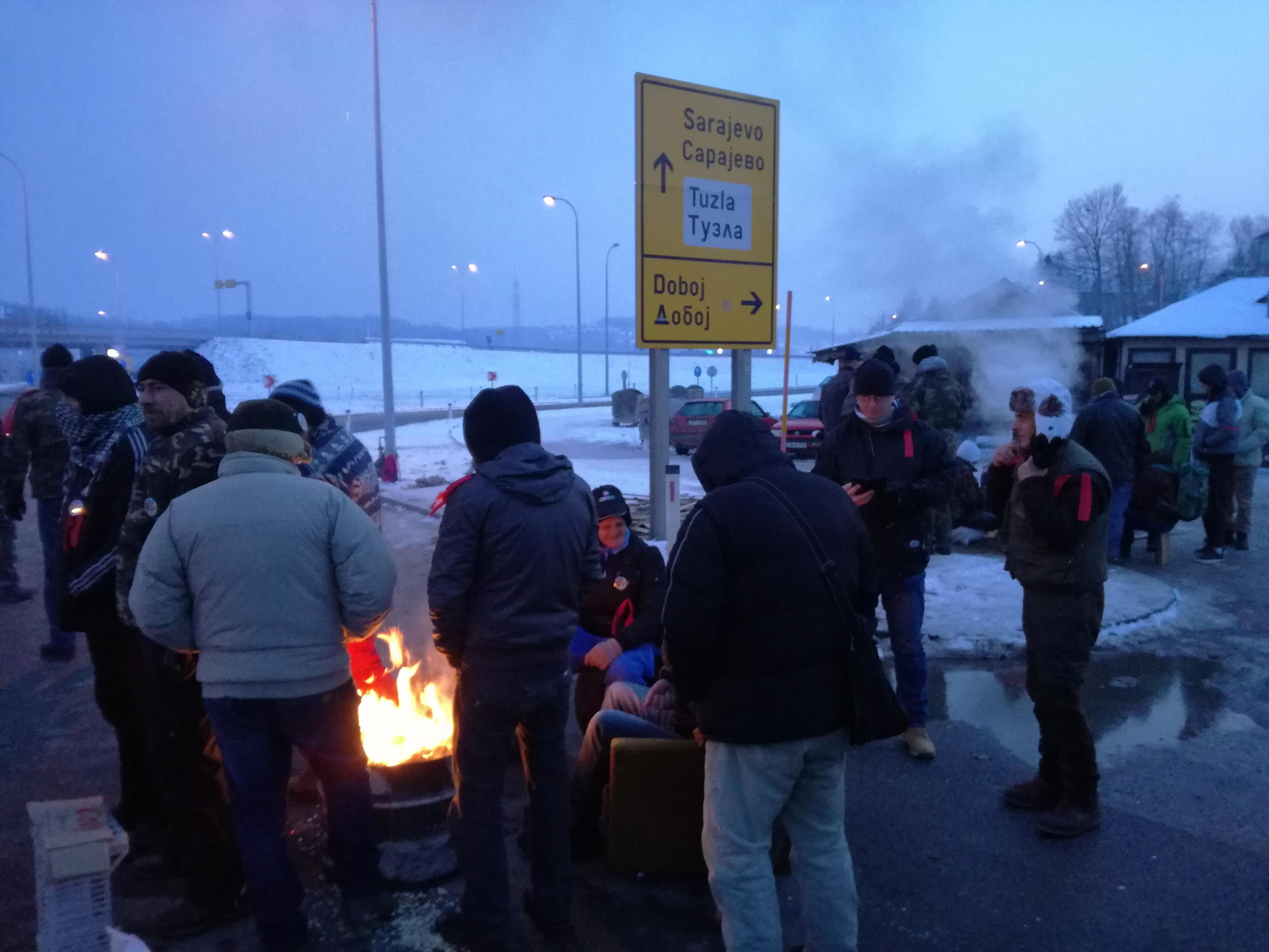 Borci Armije RBiH i sutra će nastaviti proteste u Tuzli