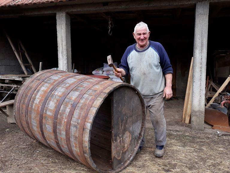 Kačarenje naslijedio od oca, jedini majstor u svom kraju