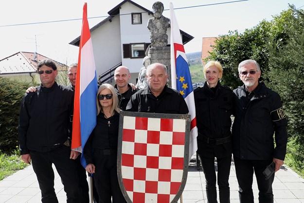 Ekstremni desničari pokušali doći u Jasenovac, policija ih zaustavila