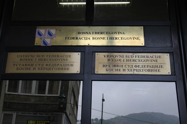 Ustavni sud FBiH: Srbi moraju biti konstitutivni, jezik je bosanski, ne "bošnjački"