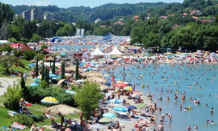 Ljetna turistička sezona na kompleksu slanih jezera ''Panonika'' u Tuzli zvanično počinje 1. juna