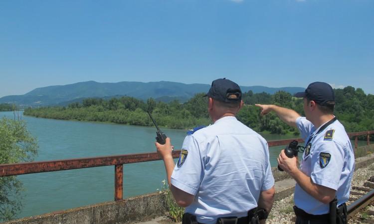 U posljednja tri dana 407 osoba spriječeno u ilegalnom prelasku državne granice