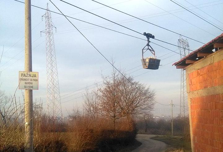 Mještani Gornjih Poljica u strahu zbog žičare koja se proteže kroz naselje: Postavite zaštitnu mrežu prije nego što neko nastrada!