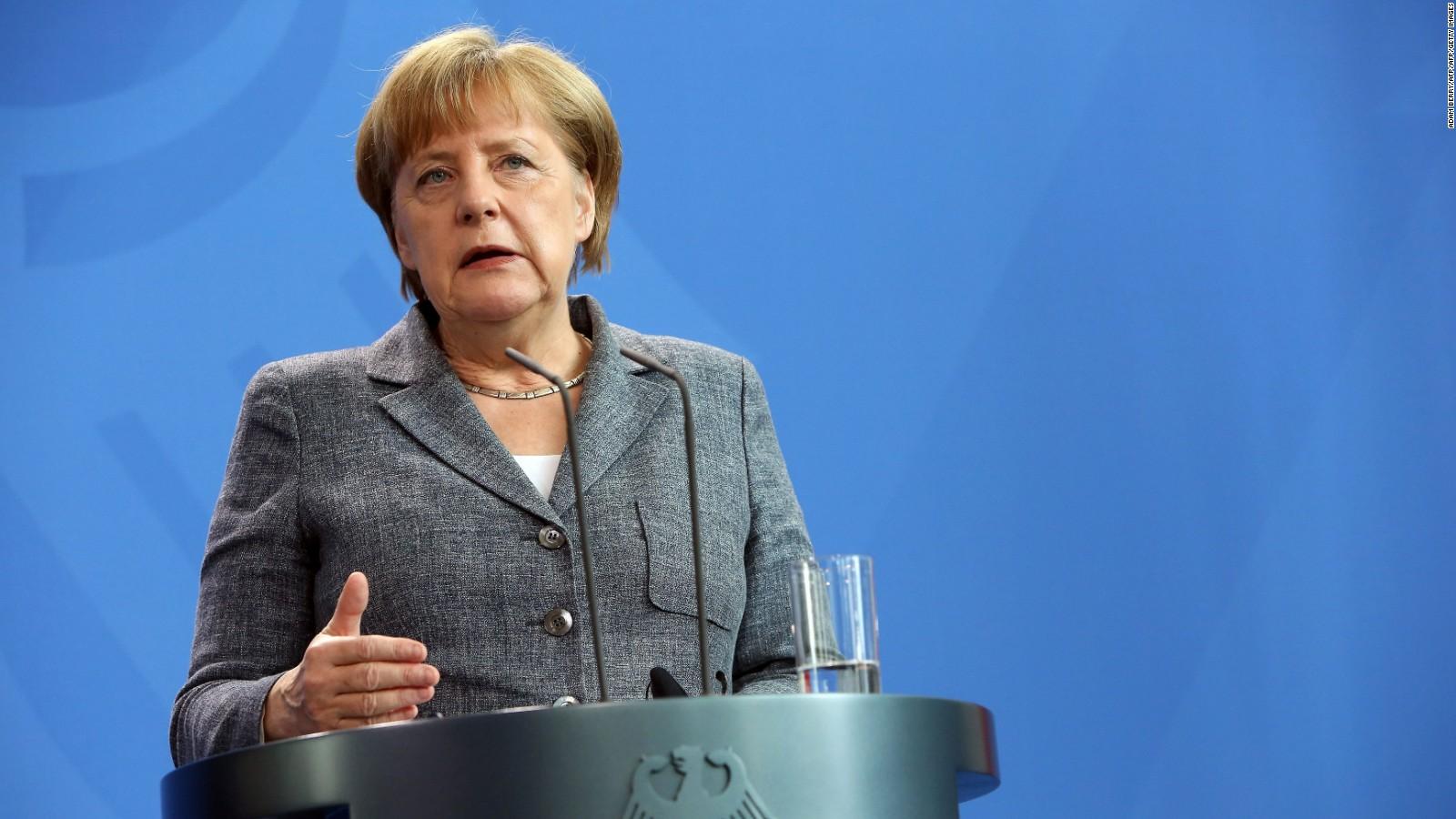 Merkel pristala na ultimatum ministra policije, mora riješiti problem migranata do kraja mjeseca