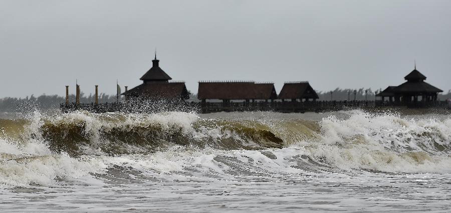 Masovna evakuacija zbog tajfuna Prapirun