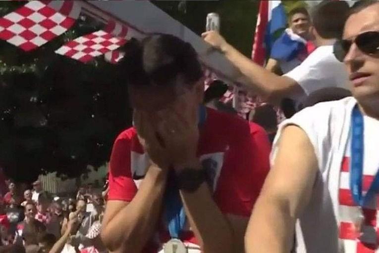 Gledao masu i zaplakao: Zlatko Dalić nije mogao sakriti emocije na velikom dočeku reprezentacije