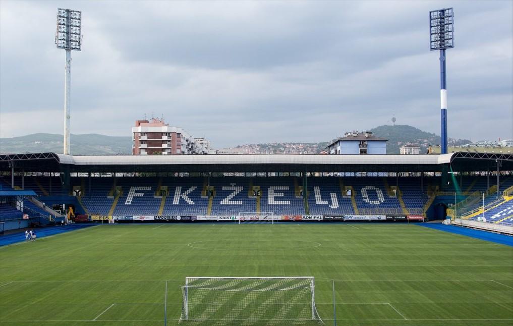 "Avaz" sponzorirao farbanje trećeg reflektora na stadionu Grbavica