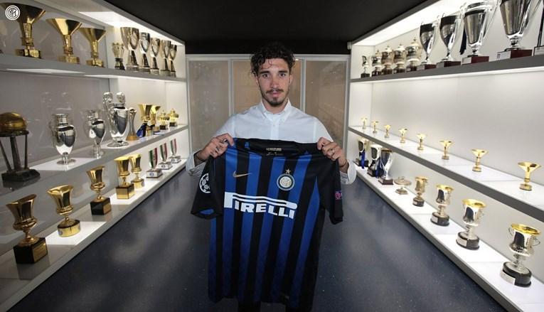 Službeno: Šime Vrsaljko potpisao za Inter