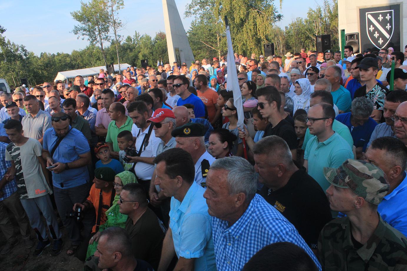 S otvorenja Spomen-obilježja ponosa i pobjede Armije Republike BiH ( A. Skenderović) - Avaz