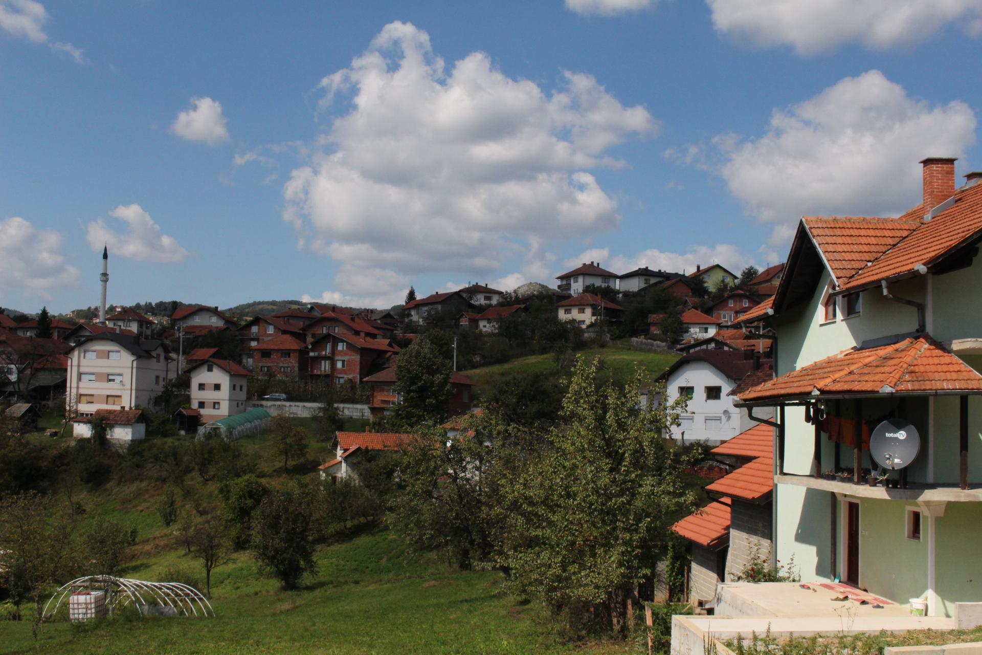 Babići su danas urbano naselje, kuće ljepša od ljepše, formirano nekoliko firmi - Avaz