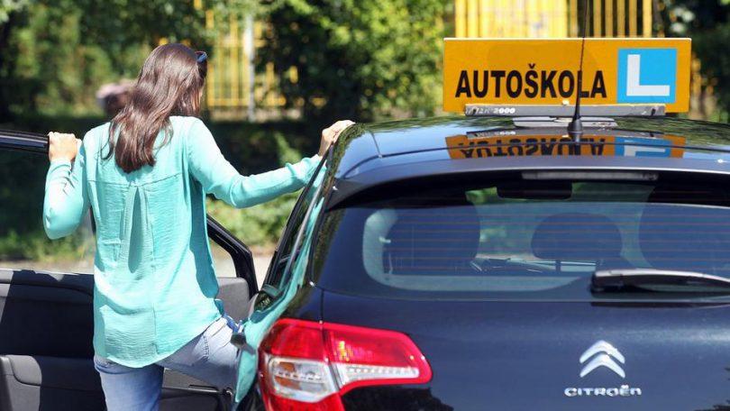 Autoškole traže višu cijenu, Ministarstvo protiv poskupljenja