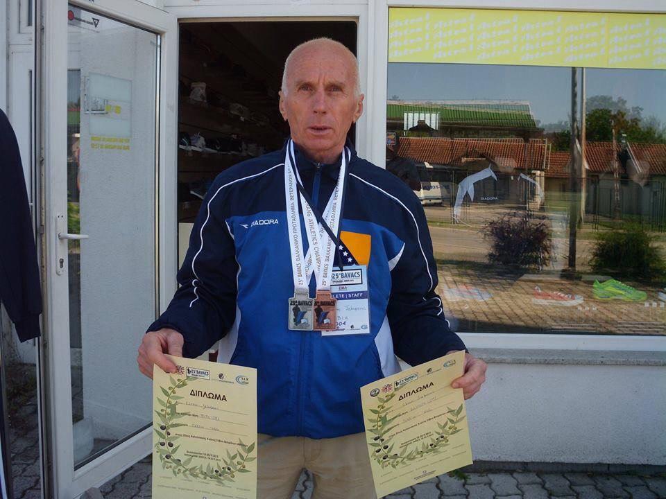 Ekrem sa svih takmičenja kući nosi medalje - Avaz