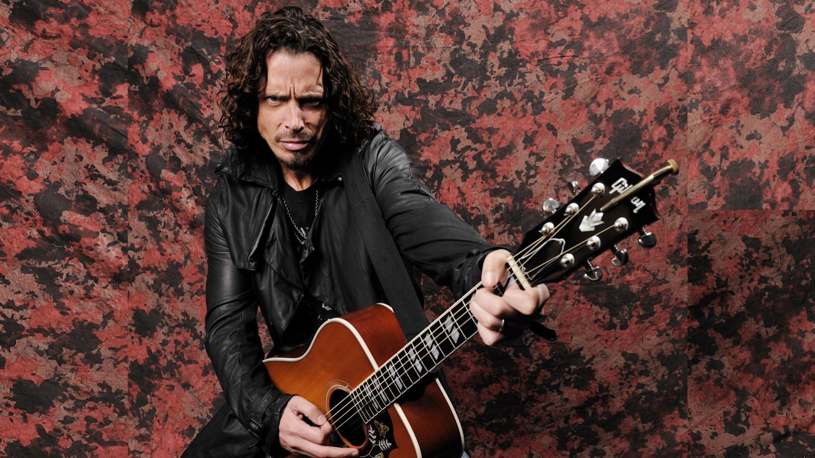 U novembru album „Chris Cornell“