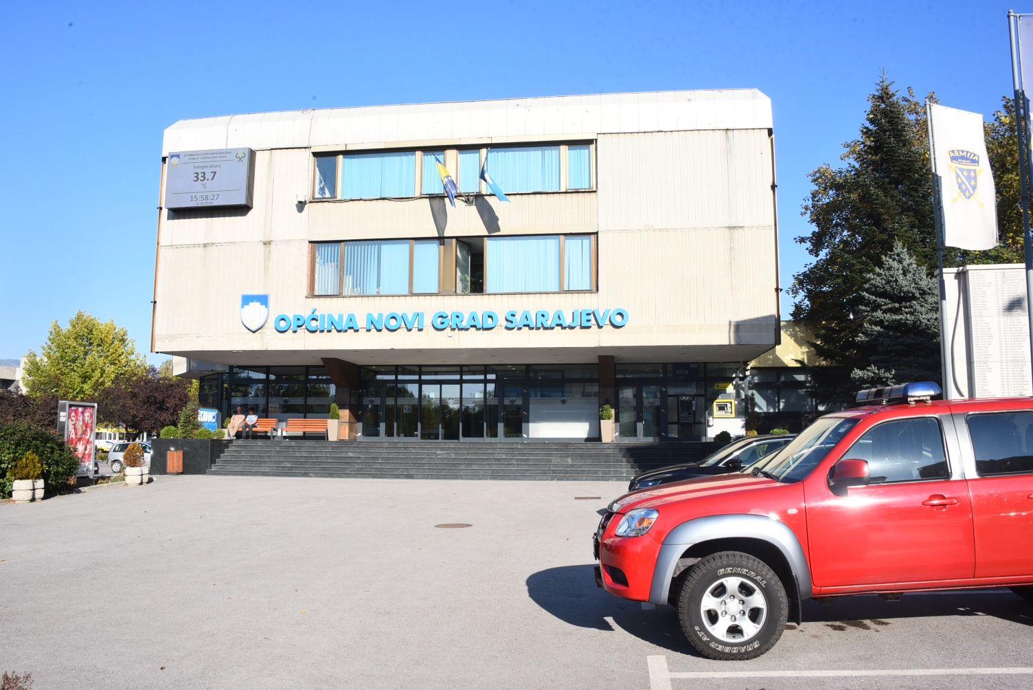 Policija čuva vreće s glasačkim listićima u Novom Gradu