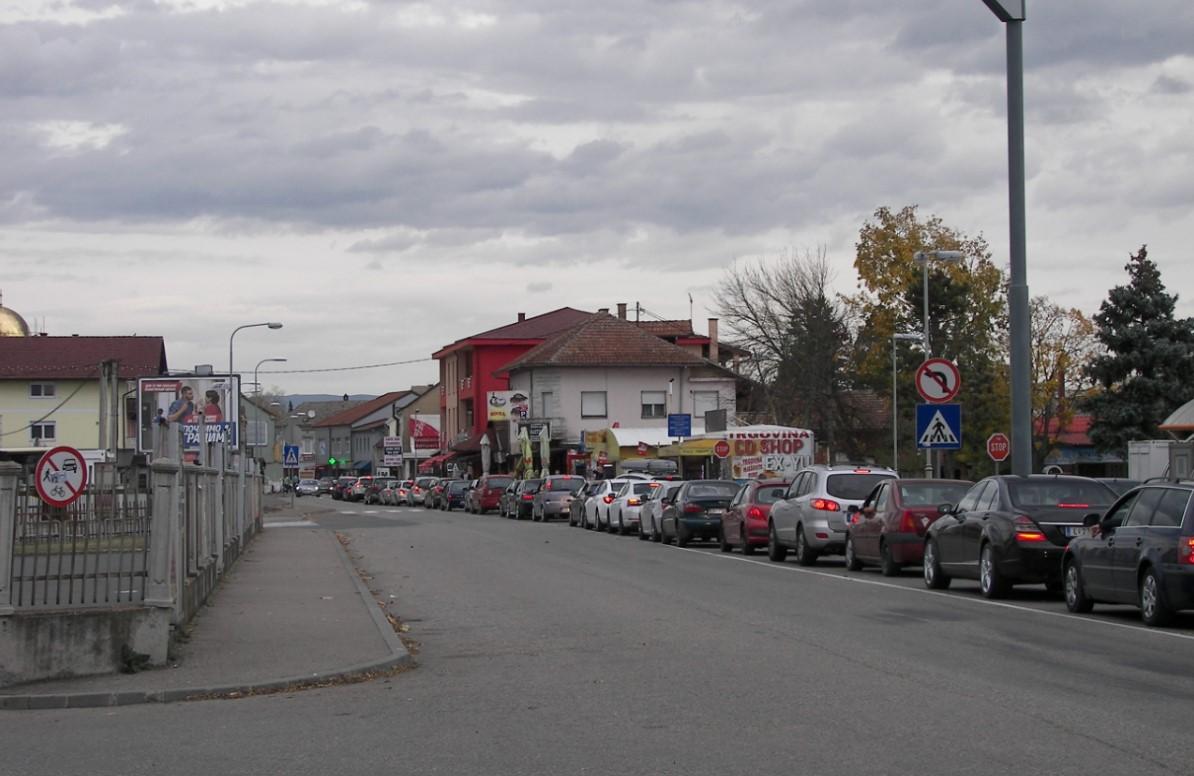 Na graničnom prijelazu Bosanska Gradiška čekanja i do sat