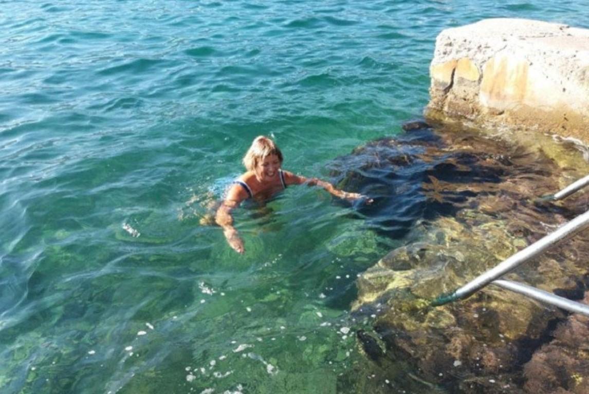 Novembarsko ljeto u Crnoj Gori: Na plažama još ima kupača