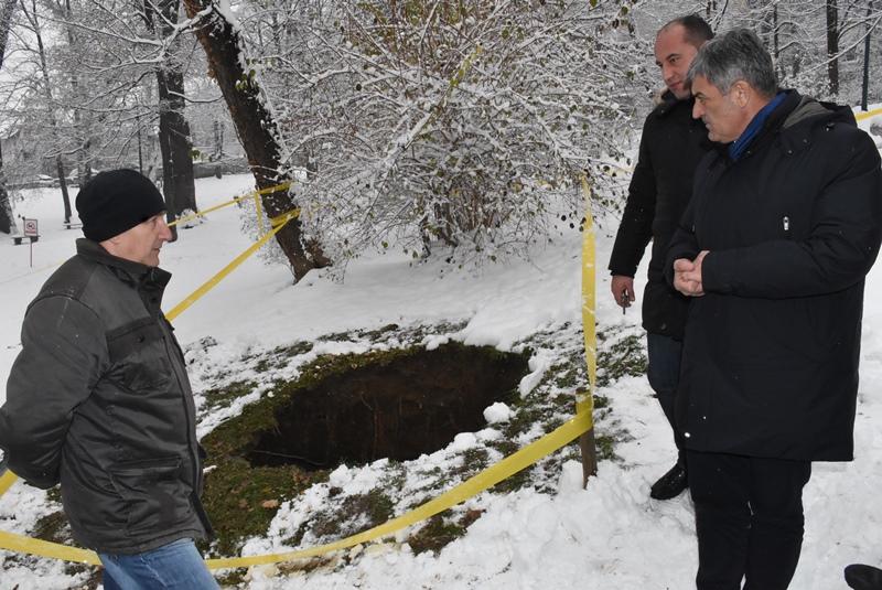 Misteriozna rupa u Velikom parku u Sarajevu: U priču se uključila i Općina