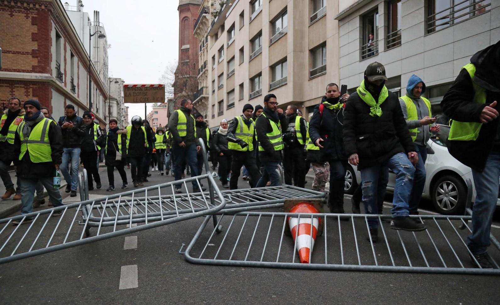 Pariz: Protesti eskalirali - Avaz