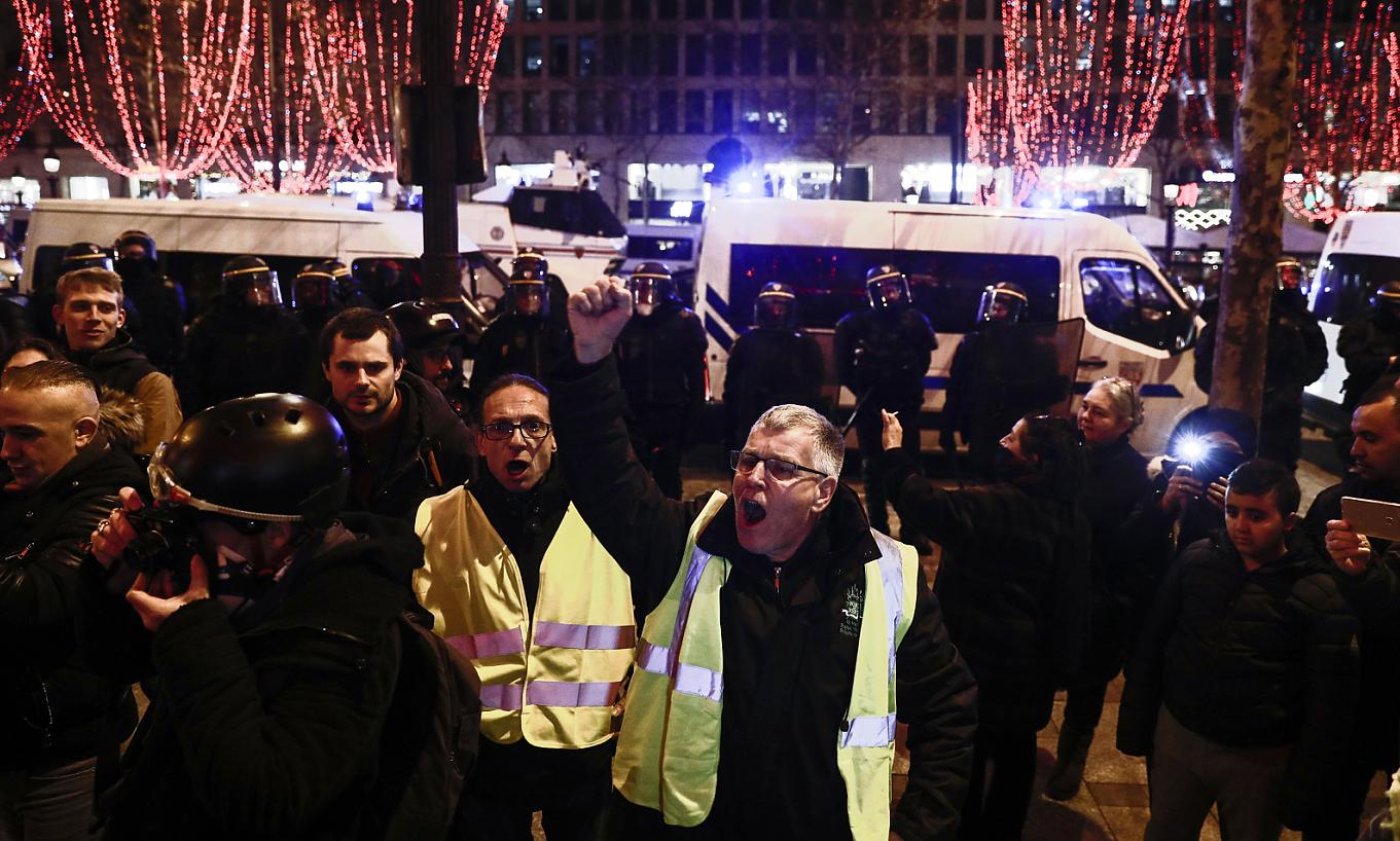 S prethodnih protesta u Parizu - Avaz