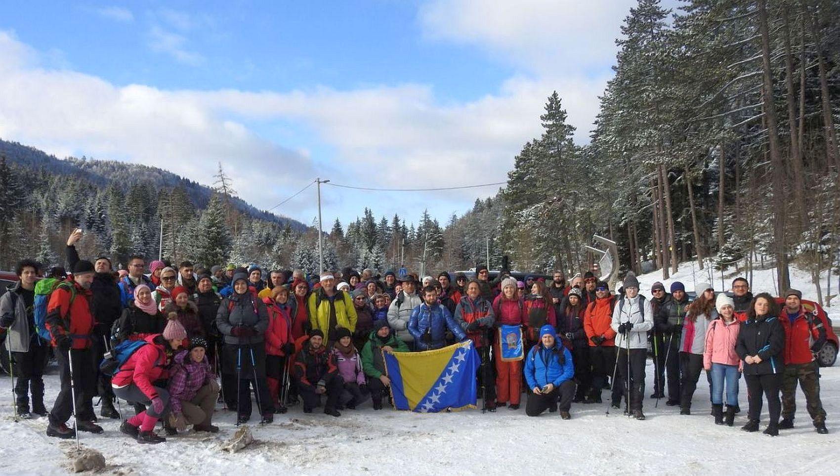 Vrh Trebevića osvojila 142 planinara