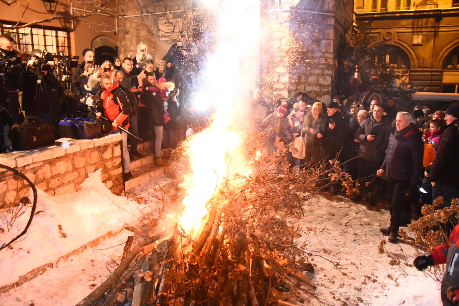 Vjernici u Sarajevu dočekuju najveći hrišćanski praznik