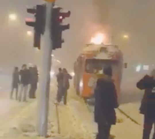 Na Otoci se zapalio krov tramvaja, nije bilo povrijeđenih