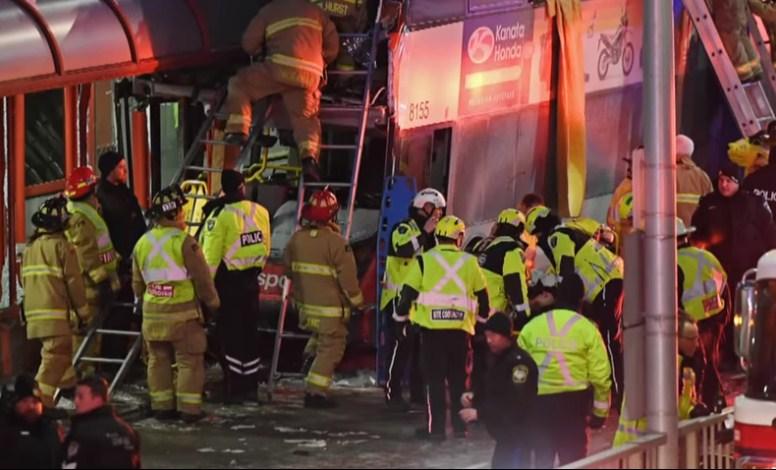 U Kanadi se autobus zabio u stanicu, troje ljudi poginulo, 14 u kritičnom stanju