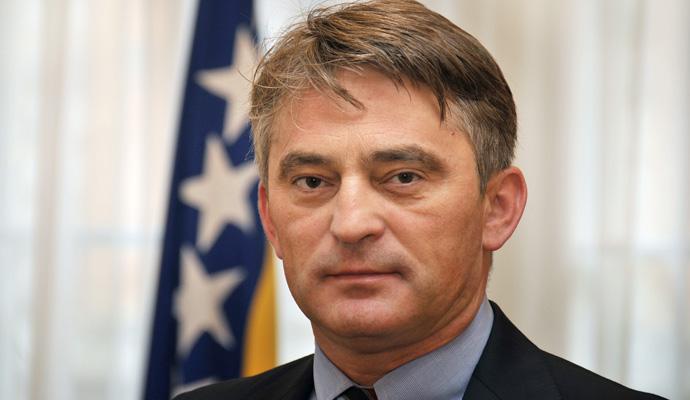 Komšić: Ustavne promjene u Makedoniji pozitivne za cijeli region