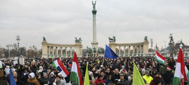 Na svakom od protesta učestvovalo nekoliko stotina ljudi - Avaz