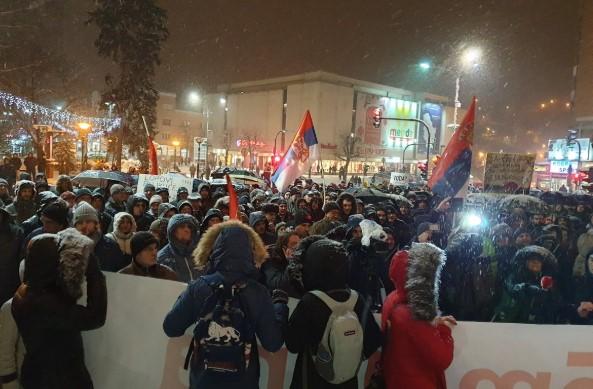 Srbija: Protesti u Novom Sadu, Mladenovcu, Nišu, Čačku... - Avaz