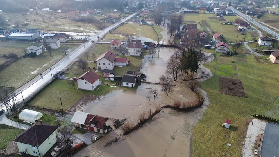 Zastrašujuće scene poplavljenog Pazarića