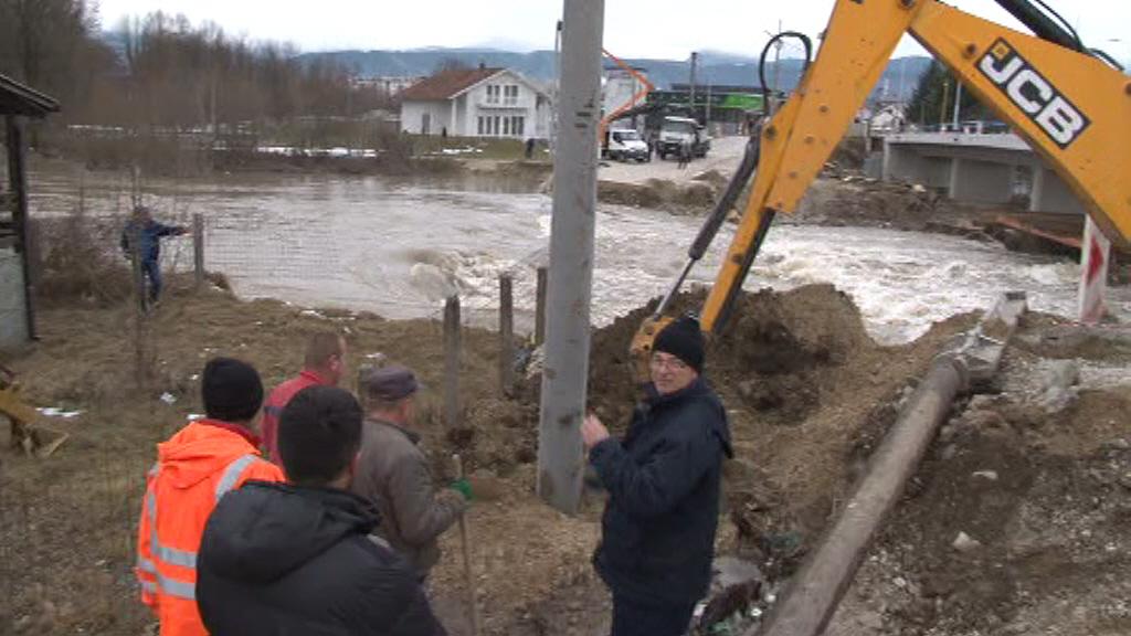 Bugojno: Vodostaj Vrbasa u opadanju, radi se na otklanjanju posljedica