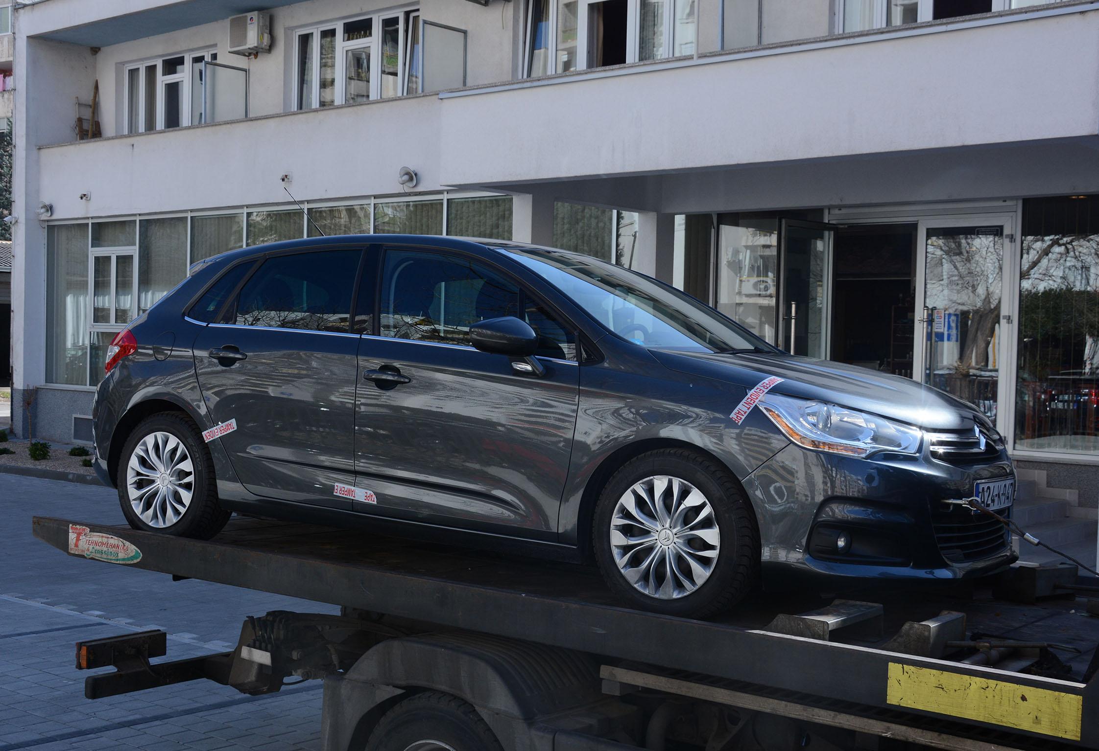 Citroen u krugu PU Mostar - Avaz