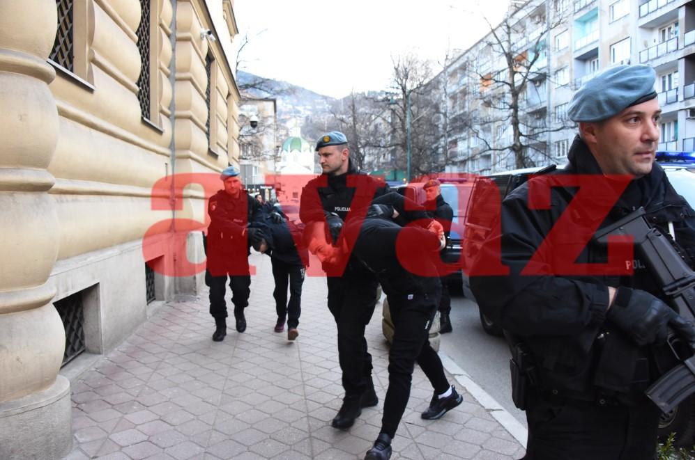 Privođenje Spahovića i Hasića - Avaz