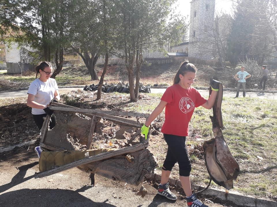 Vrijedni timovi za nekoliko dana prikupili 800 vreća s otpadom