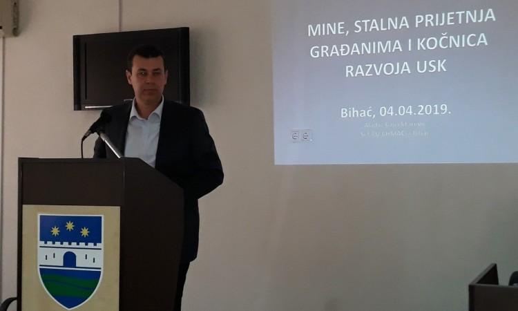 Okrugli sto "Mine, stalna prijetnja građanima i kočnica razvoja USK" - Avaz