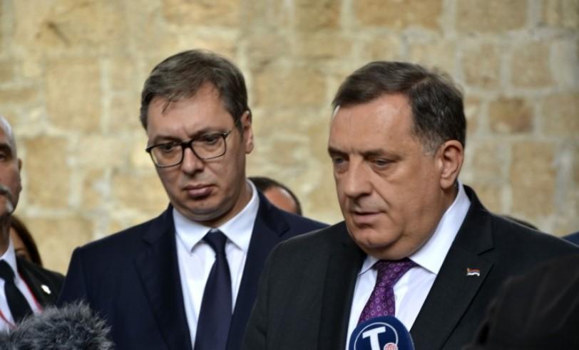 Vučić i Dodik obišli radove na obnovi saborne crkve u Mostaru - Avaz