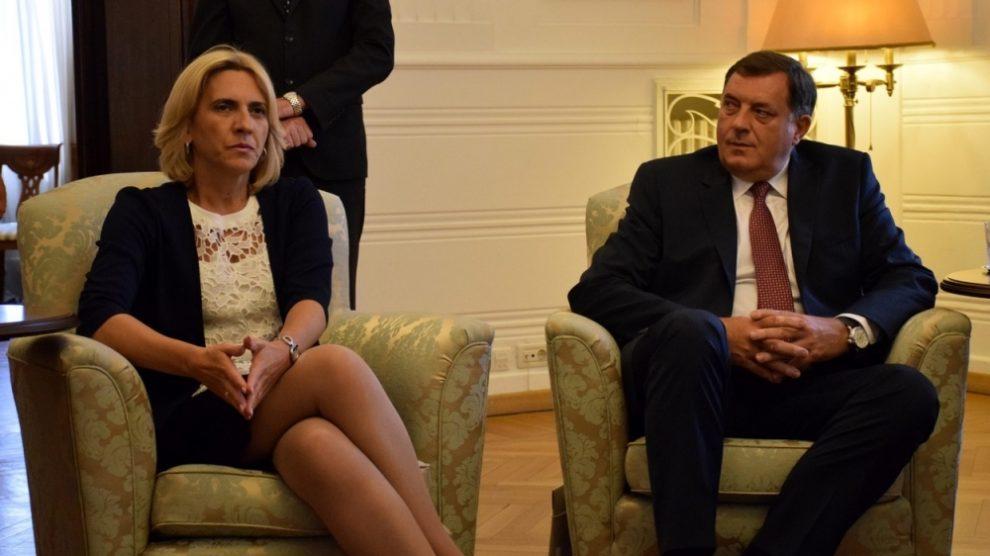 Dodik danas u posjeti Vatikanu, Džaferović se ogradio od razgovora sa Papom